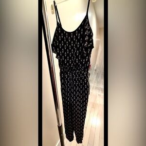 Xhilaration Black and White Geometric Jumpsuit
